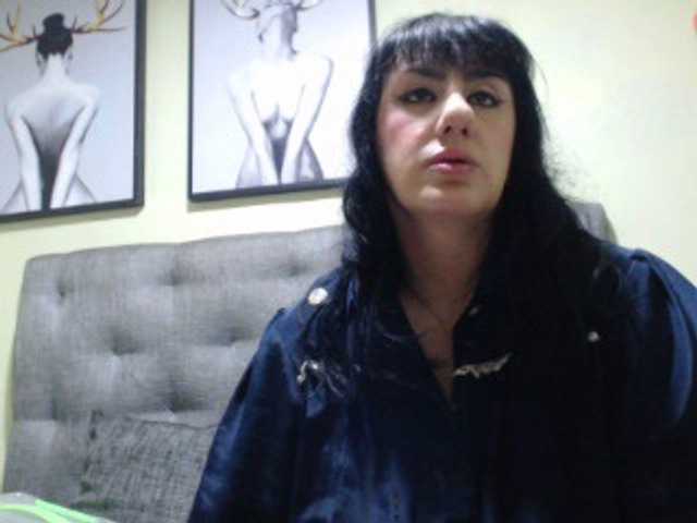 kendalthailor live cam on BongaCams