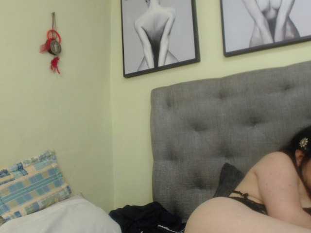 kendalthailor live cam on BongaCams