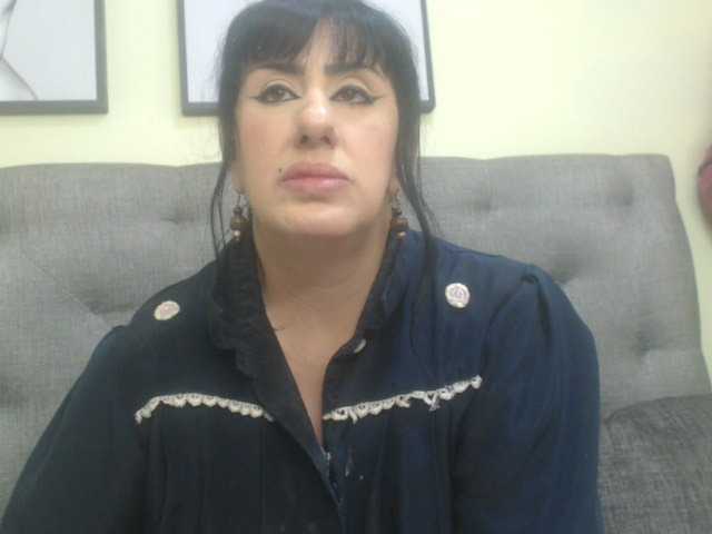 kendalthailor live cam on BongaCams