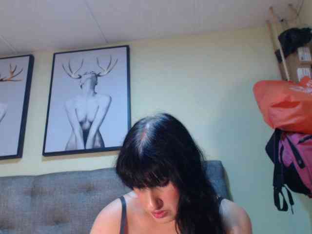 kendalthailor webcam
