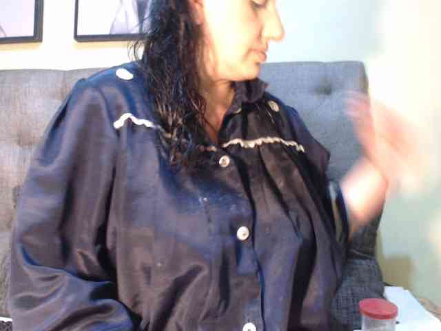 kendalthailor webcam