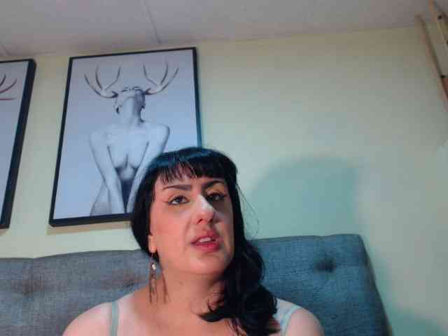 kendalthailor webcam