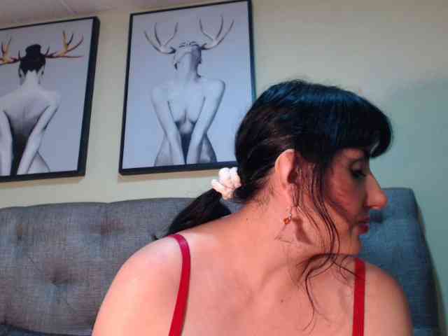 kendalthailor webcam