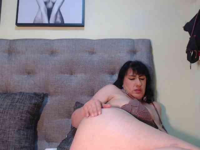 kendalthailor webcam