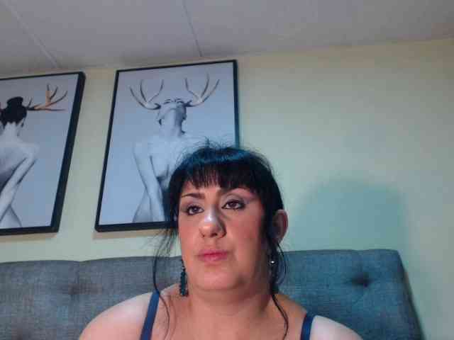 kendalthailor webcam