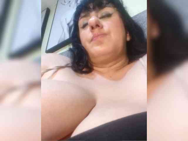 kendalthailor webcam