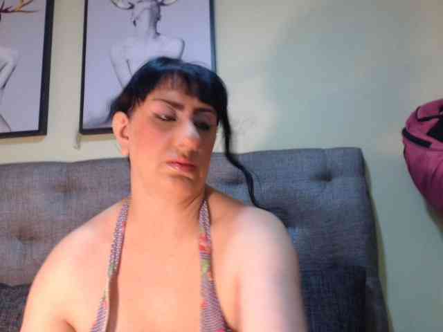 kendalthailor webcam