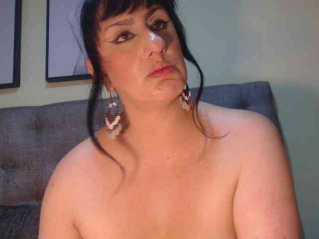 kendalthailor webcam