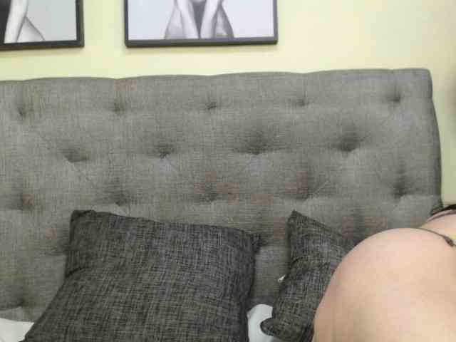 kendalthailor webcam