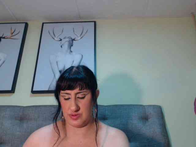 kendalthailor webcam