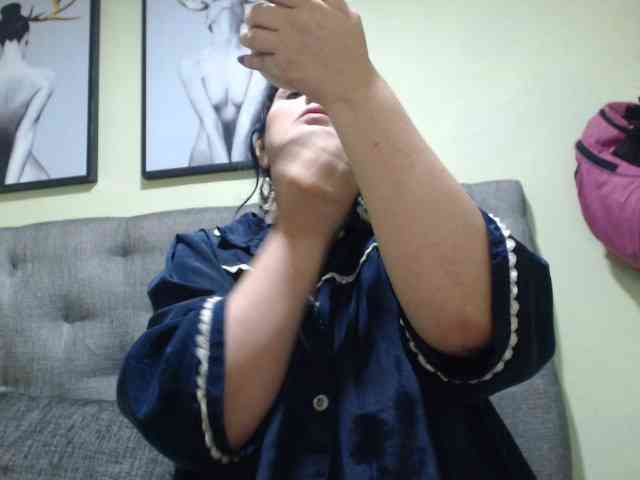 kendalthailor webcam