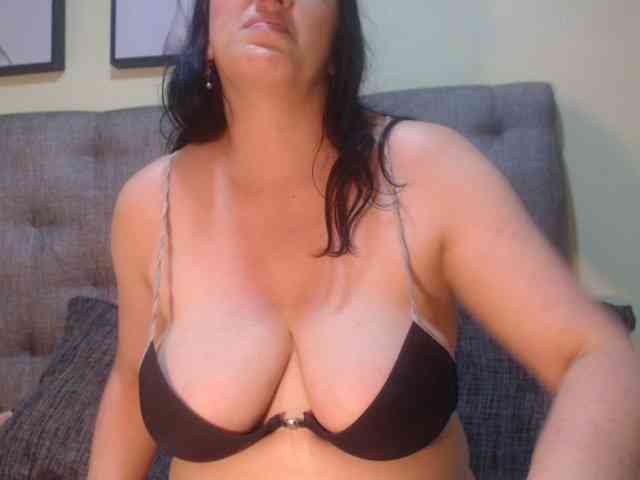 kendalthailor webcam