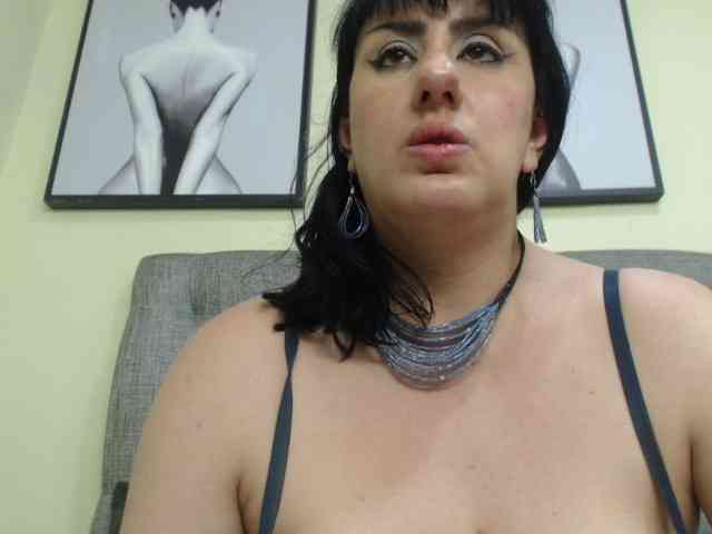 kendalthailor webcam