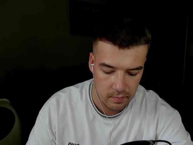KeGaMbiT69 Sex Cam Show