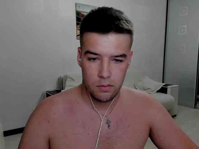 KeGaMbiT69 Sex Cam Show