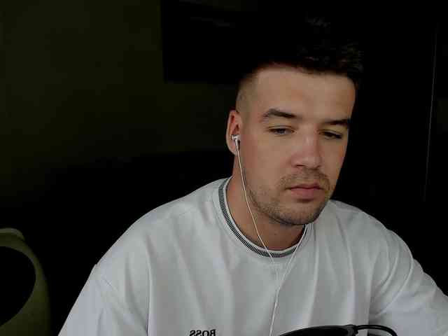 KeGaMbiT69 Sex Cam Show