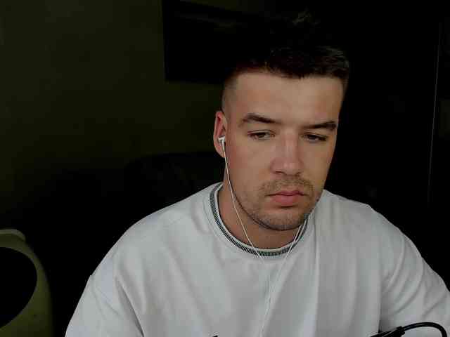 KeGaMbiT69 Sex Cam Show