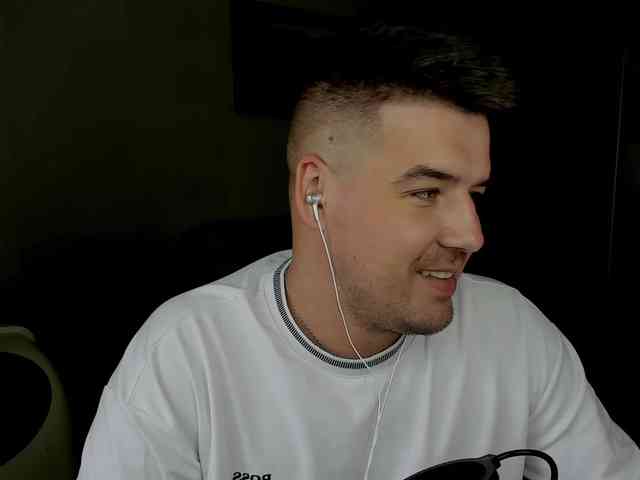 KeGaMbiT69 Sex Cam Show