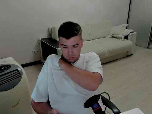 KeGaMbiT69 Sex Cam Show