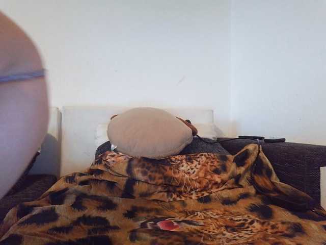 Larasaintporn live cam on BongaCams