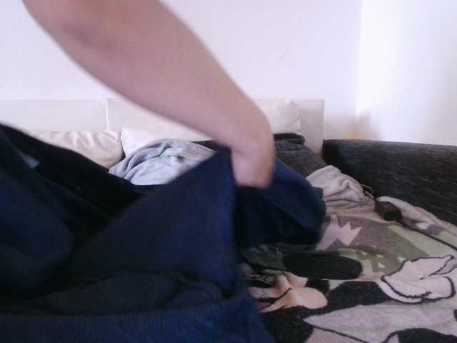 Larasaintporn live cam on BongaCams