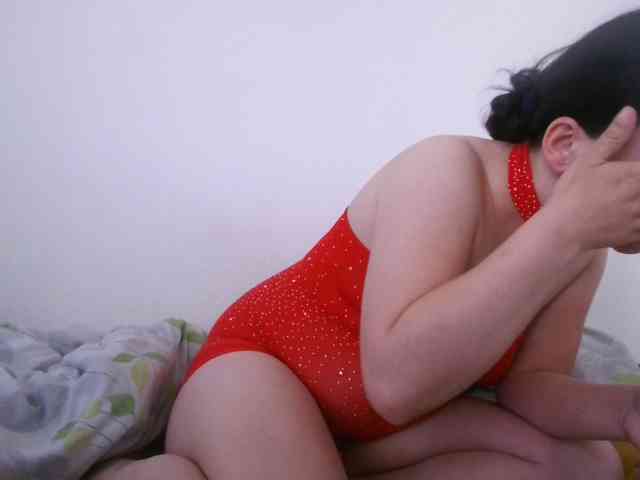 Larasaintporn webcam