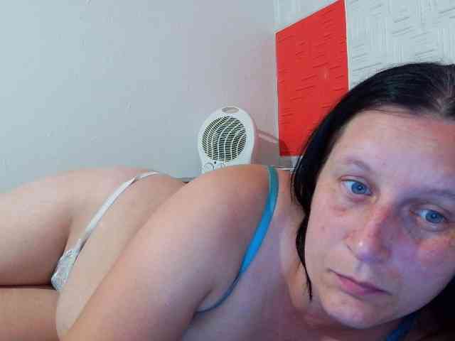 Larasaintporn webcam