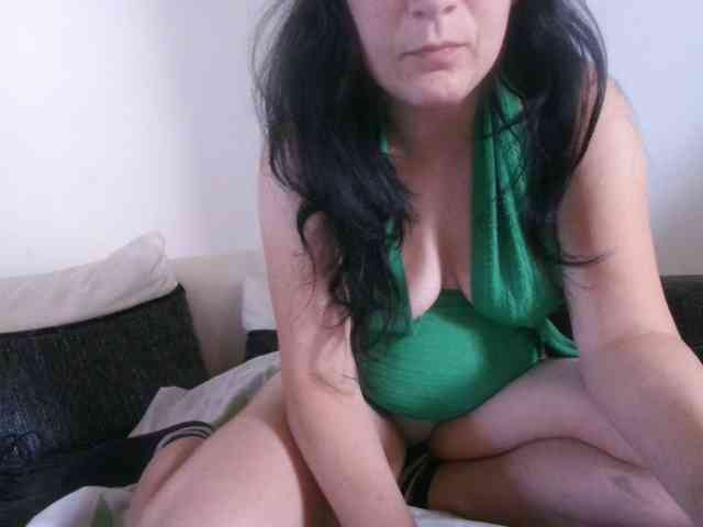 Larasaintporn webcam