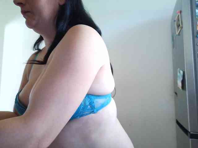 Larasaintporn webcam