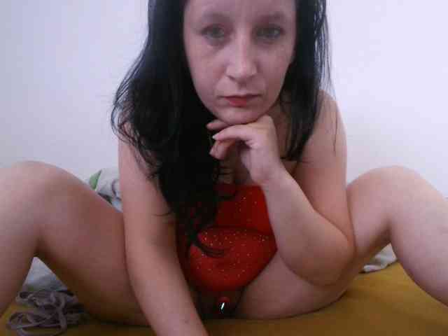 Larasaintporn webcam