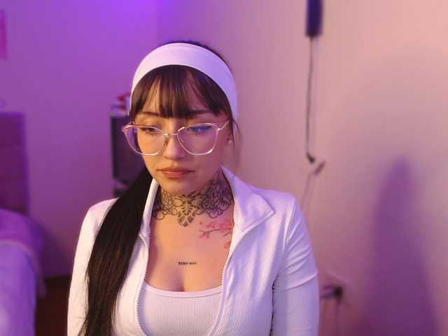 azuna1 live cam on BongaCams