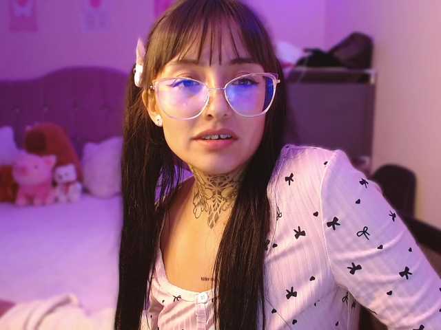 azuna1 live cam on BongaCams