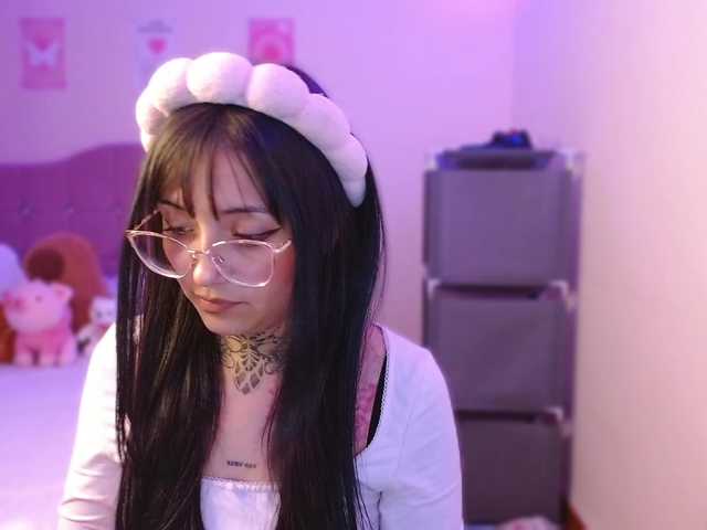 azuna1 live cam on BongaCams