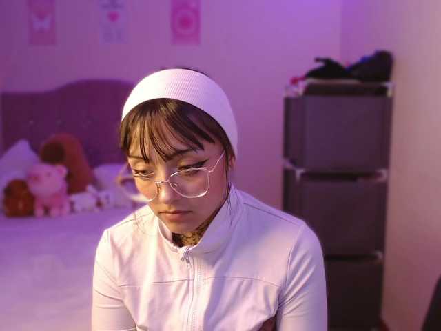 azuna1 live cam on BongaCams