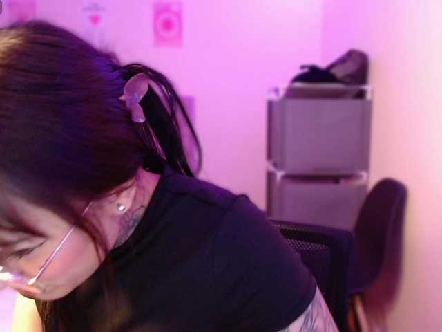 azuna1 live cam on BongaCams