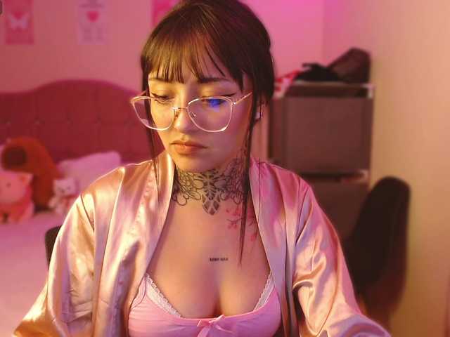 azuna1 live cam on BongaCams