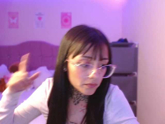 azuna1 live cam on BongaCams