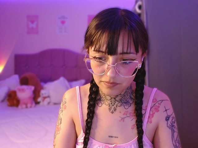 azuna1 live cam on BongaCams
