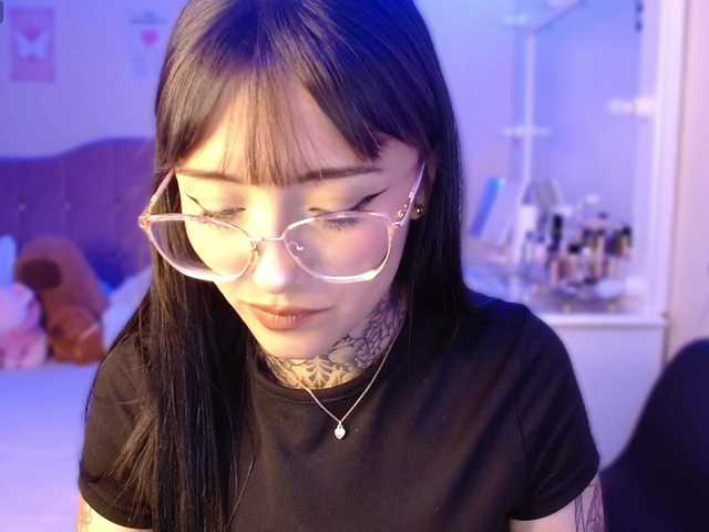 azuna1 live cam on BongaCams