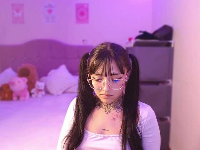 azuna1 live cam on BongaCams