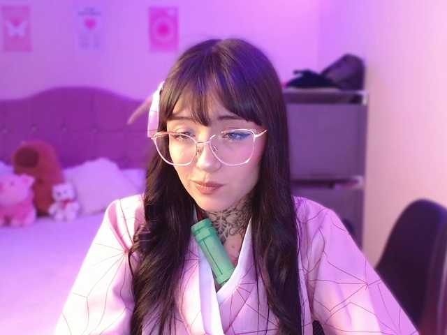 azuna1 live cam on BongaCams