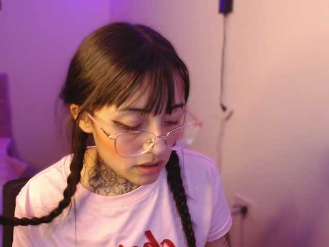 azuna1 live cam on BongaCams