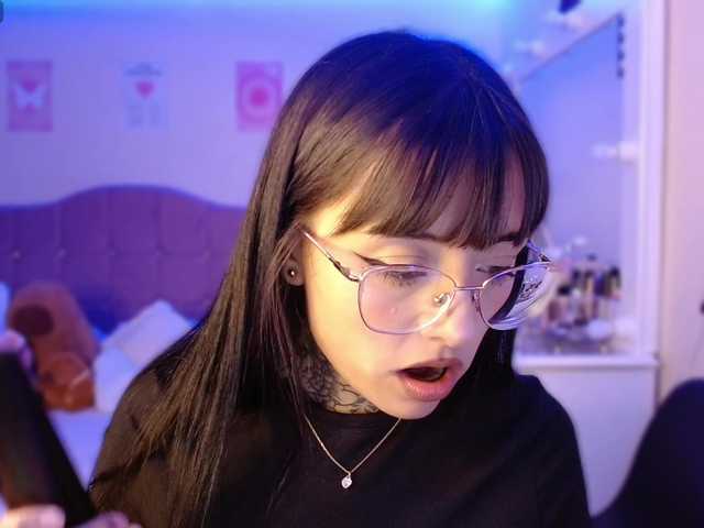 azuna1 live cam on BongaCams