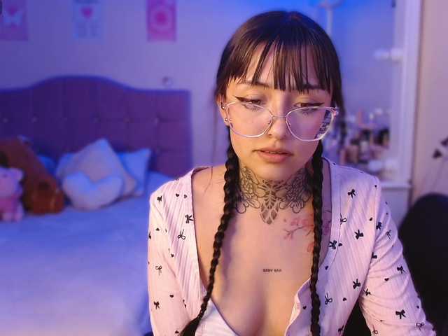azuna1 live cam on BongaCams