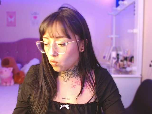 azuna1 live cam on BongaCams