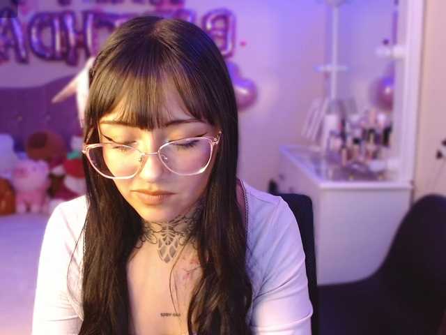 azuna1 live cam on BongaCams