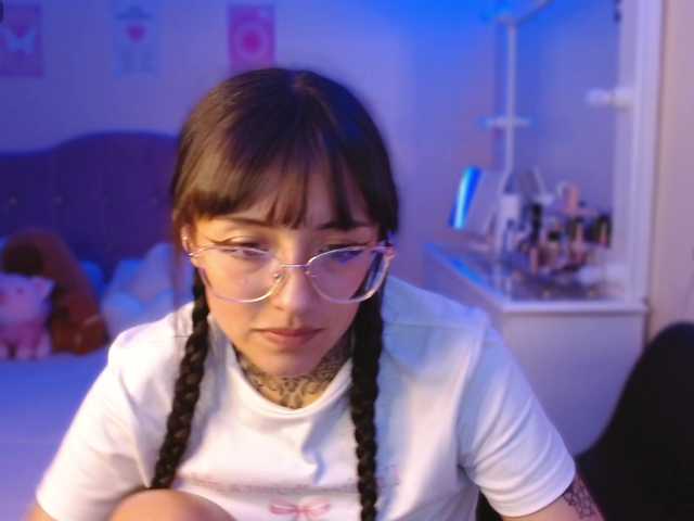 azuna1 live cam on BongaCams
