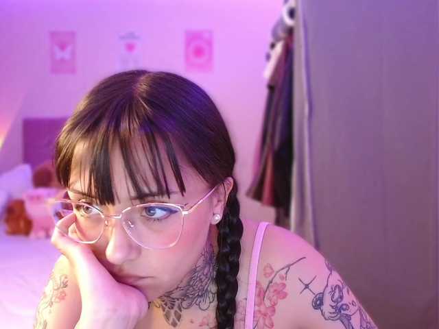 azuna1 live cam on BongaCams