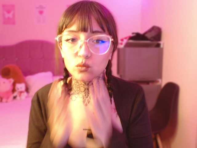 azuna1 live cam on BongaCams
