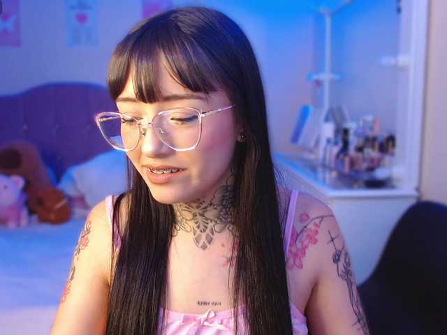 azuna1 live cam on BongaCams